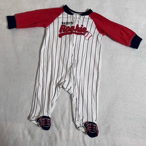 Carters ‘daddy’s rookie’ 0-3 Month Footie - Picture 1 of 8